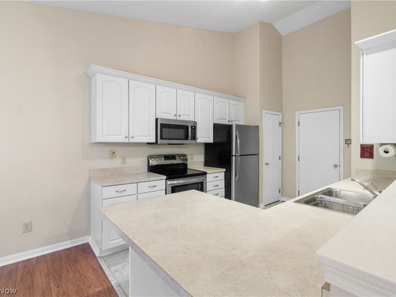 4232 Mayfair Drive, Brunswick, OH 44212 Photo 10