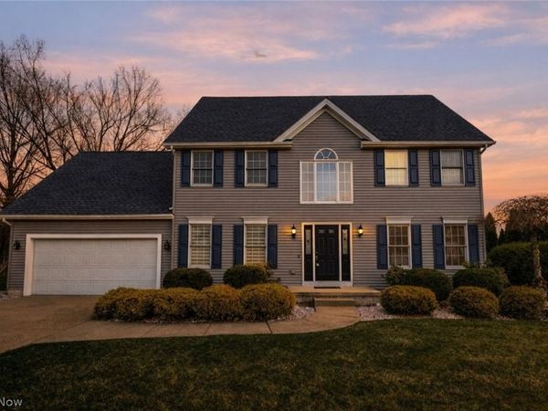 25 Willow Bend Drive , Canfield, OH 44406