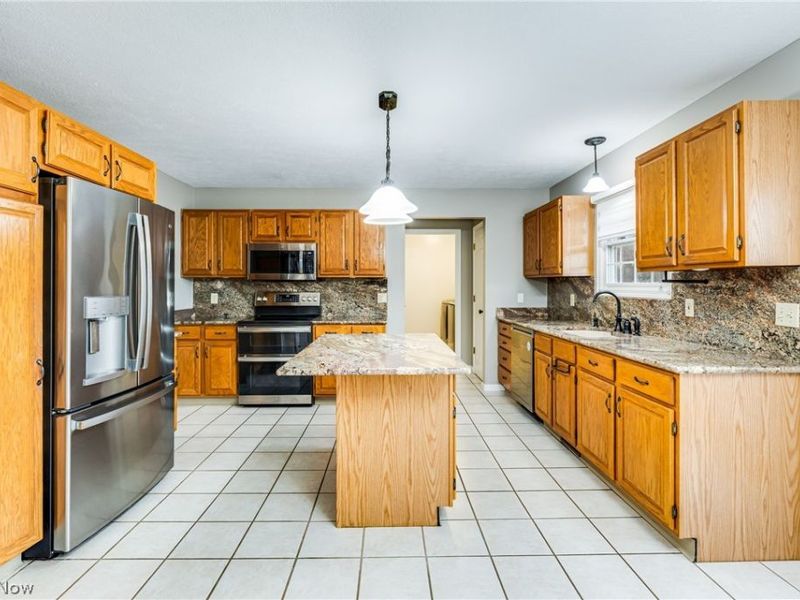 25 Willow Bend Drive, Canfield, OH 44406 Photo 6