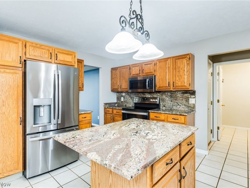 25 Willow Bend Drive, Canfield, OH 44406 Photo 8