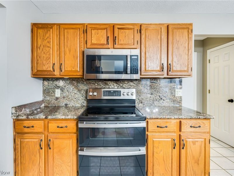 25 Willow Bend Drive, Canfield, OH 44406 Photo 9