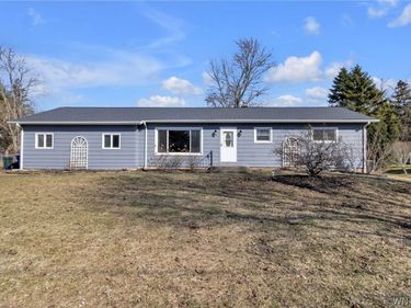 5769 Griffin Street , Sanborn, NY 14132