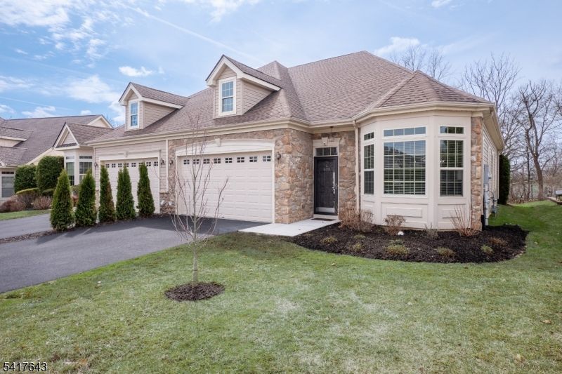 605 Edward St, Lopatcong, NJ 08865 Main Photo