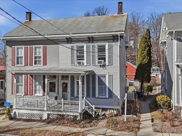 329 Water St, Belvidere, NJ 07823