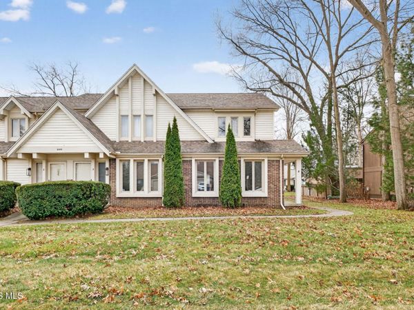 5409 Westcastle Drive, Toledo, OH 43615