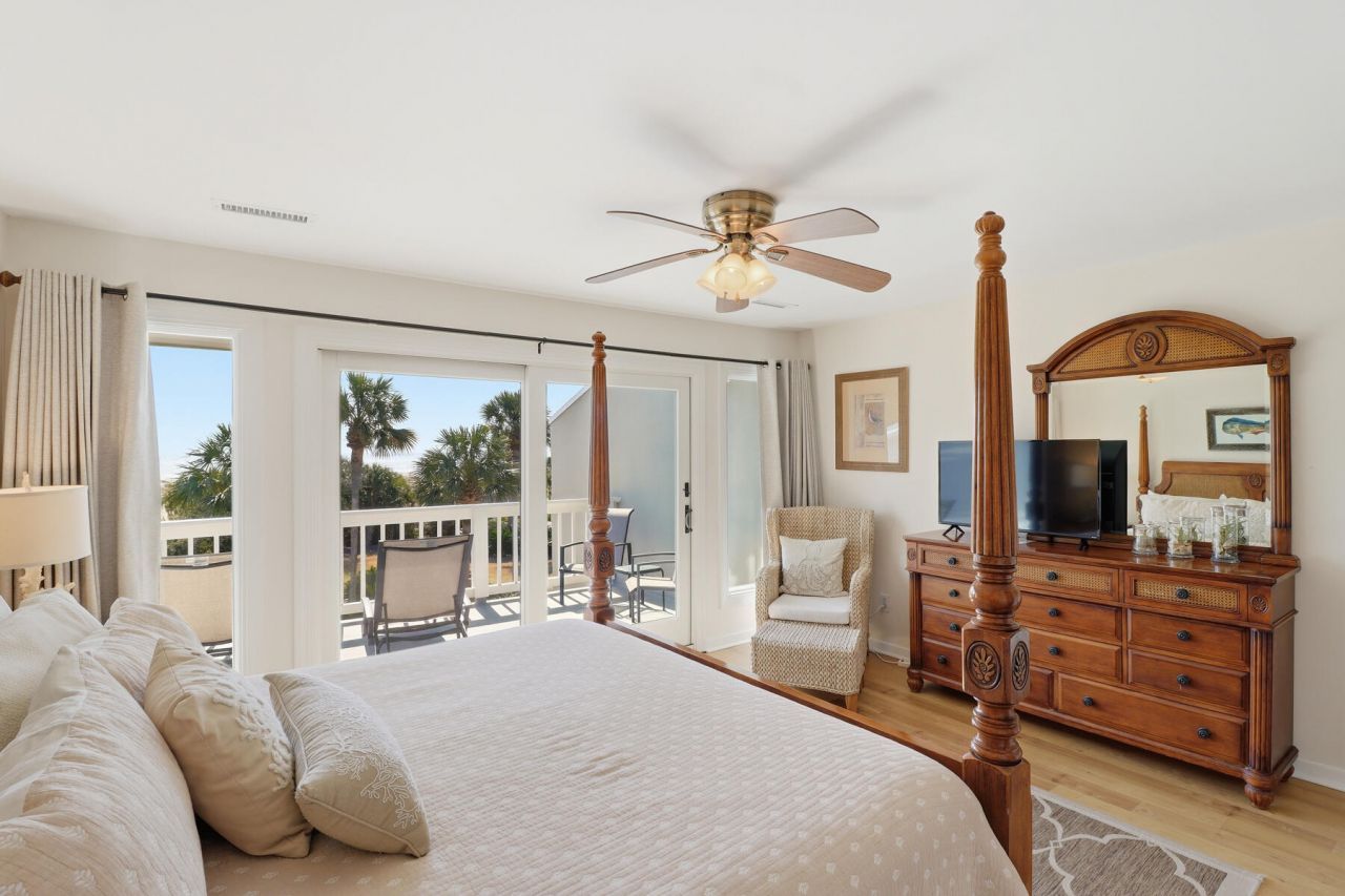 48 Beach Club Villas Photo 22