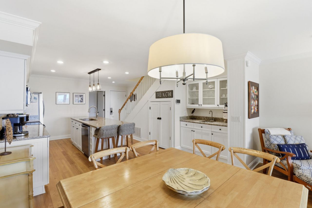 48 Beach Club Villas Photo 7