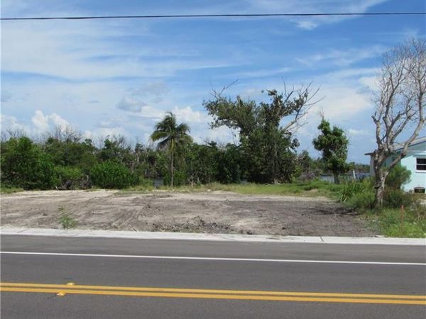 4195 Pine Island RD NW, MATLACHA, FL 33993