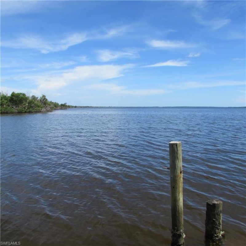4195 Pine Island Rd Nw, Matlacha, FL 33993 Photo