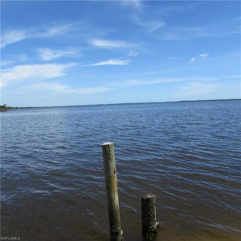 4195 Pine Island Rd Nw, Matlacha, FL 33993 Photo