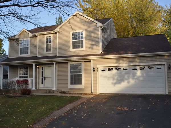 15 Whispering Drive , Streamwood, IL 60107