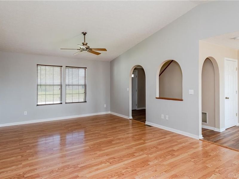 4303 Oakwind Drive, Columbus, OH 43207 Photo 8