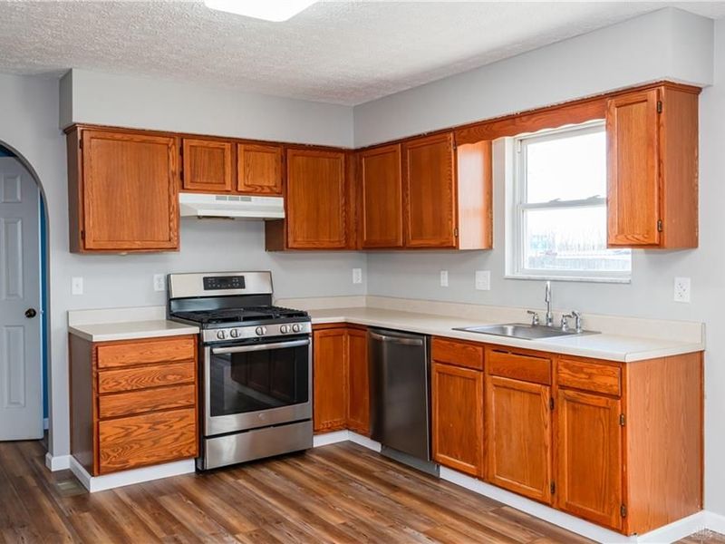 4303 Oakwind Drive, Columbus, OH 43207 Photo 9