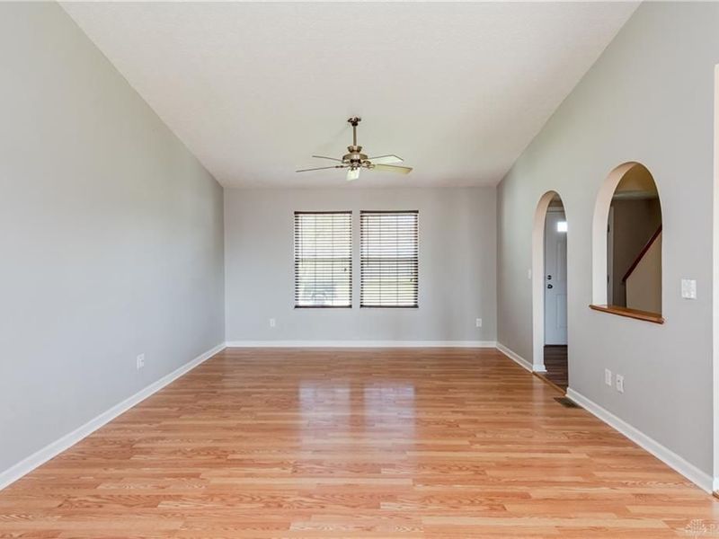 4303 Oakwind Drive, Columbus, OH 43207 Photo 9