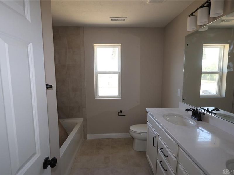275 Tilly Court, Unit 0012, Springboro, OH 45066 Photo 16