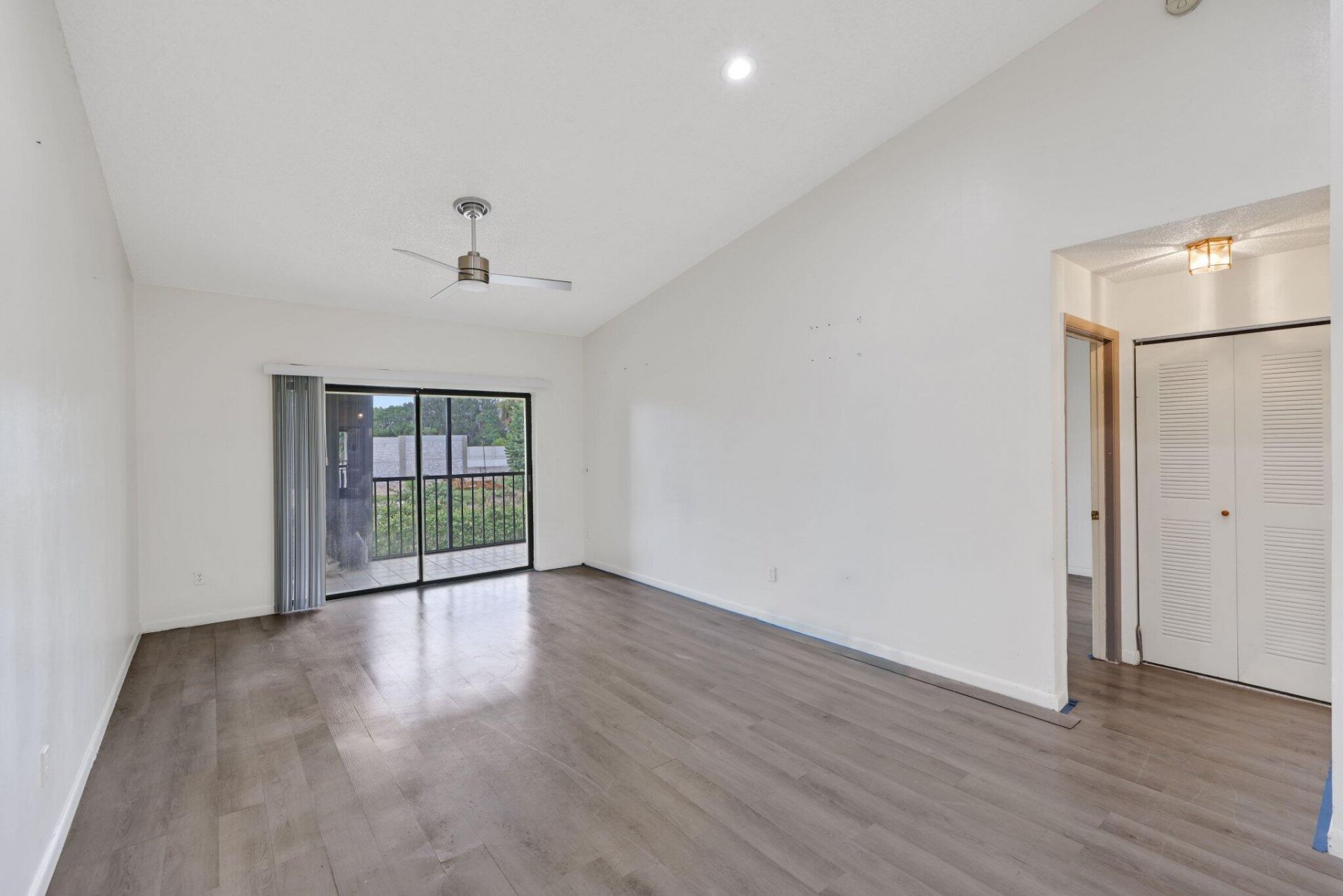 7891 Willow Springs Drive, Unit 1022, Lake Worth Beach, FL 33467 Photo