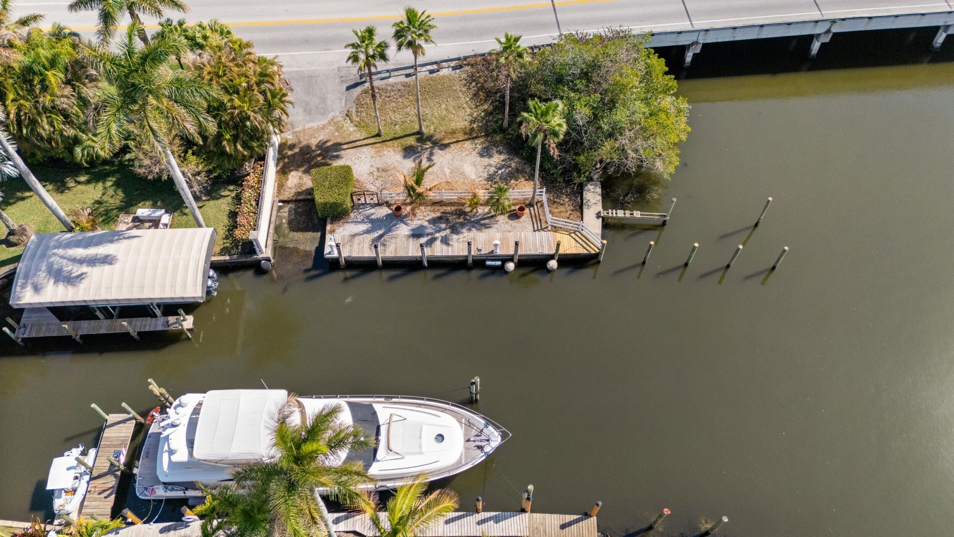 5169 SE Horseshoe Point Road, Stuart, FL 34997 Photo