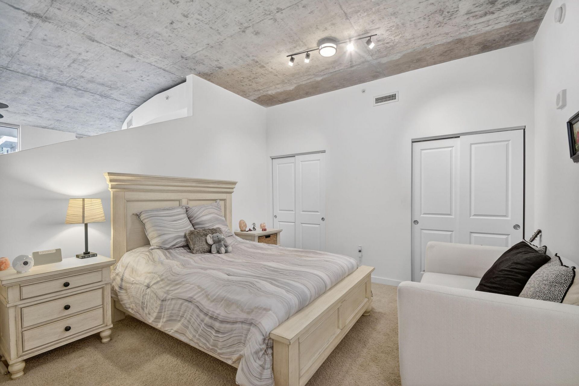 300 S Australian Avenue, Unit 802, West Palm Beach, FL 33401 Photo