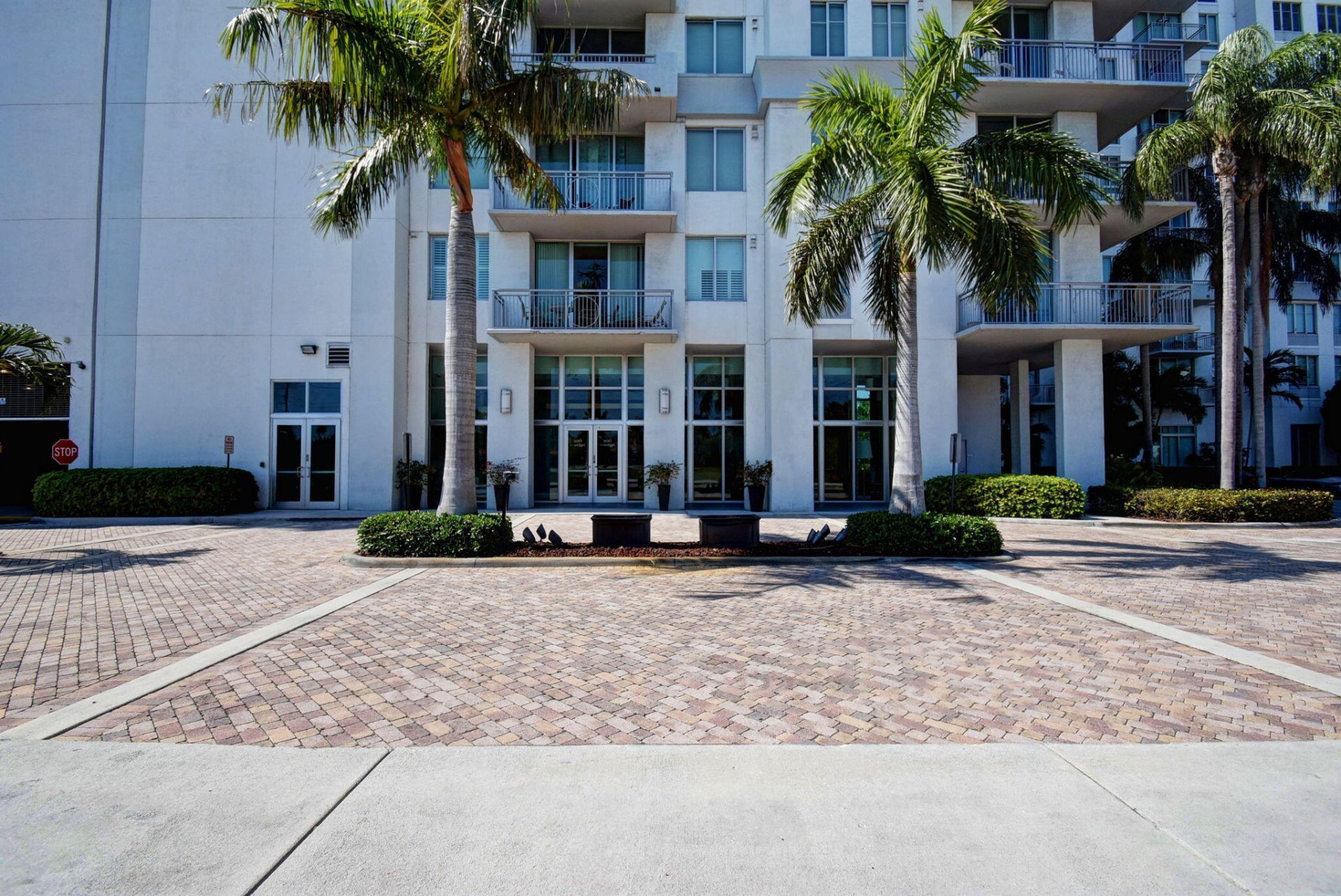 300 S Australian Avenue, Unit 802, West Palm Beach, FL 33401 Photo