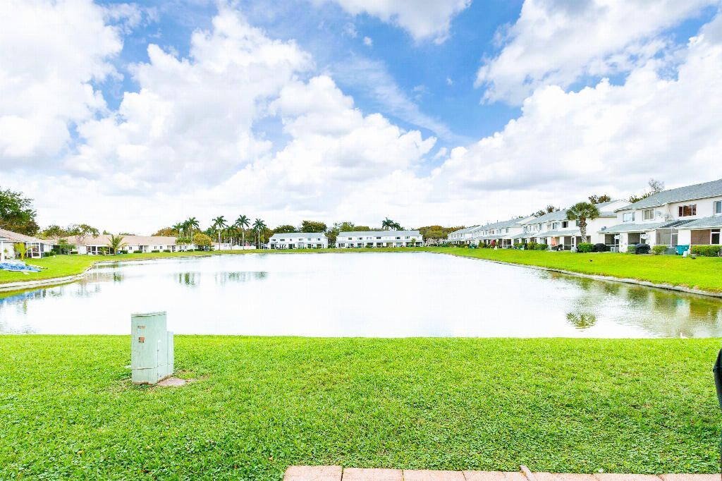 3165 SW 50th Street, Fort Lauderdale, FL 33312 Photo