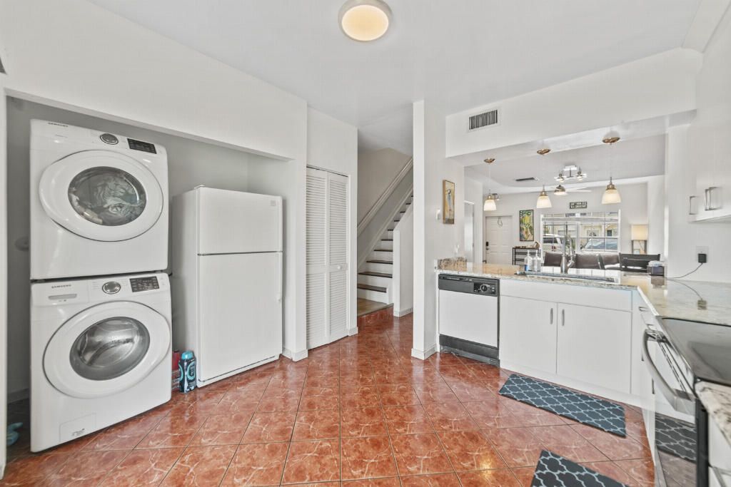 3165 SW 50th Street, Fort Lauderdale, FL 33312 Photo