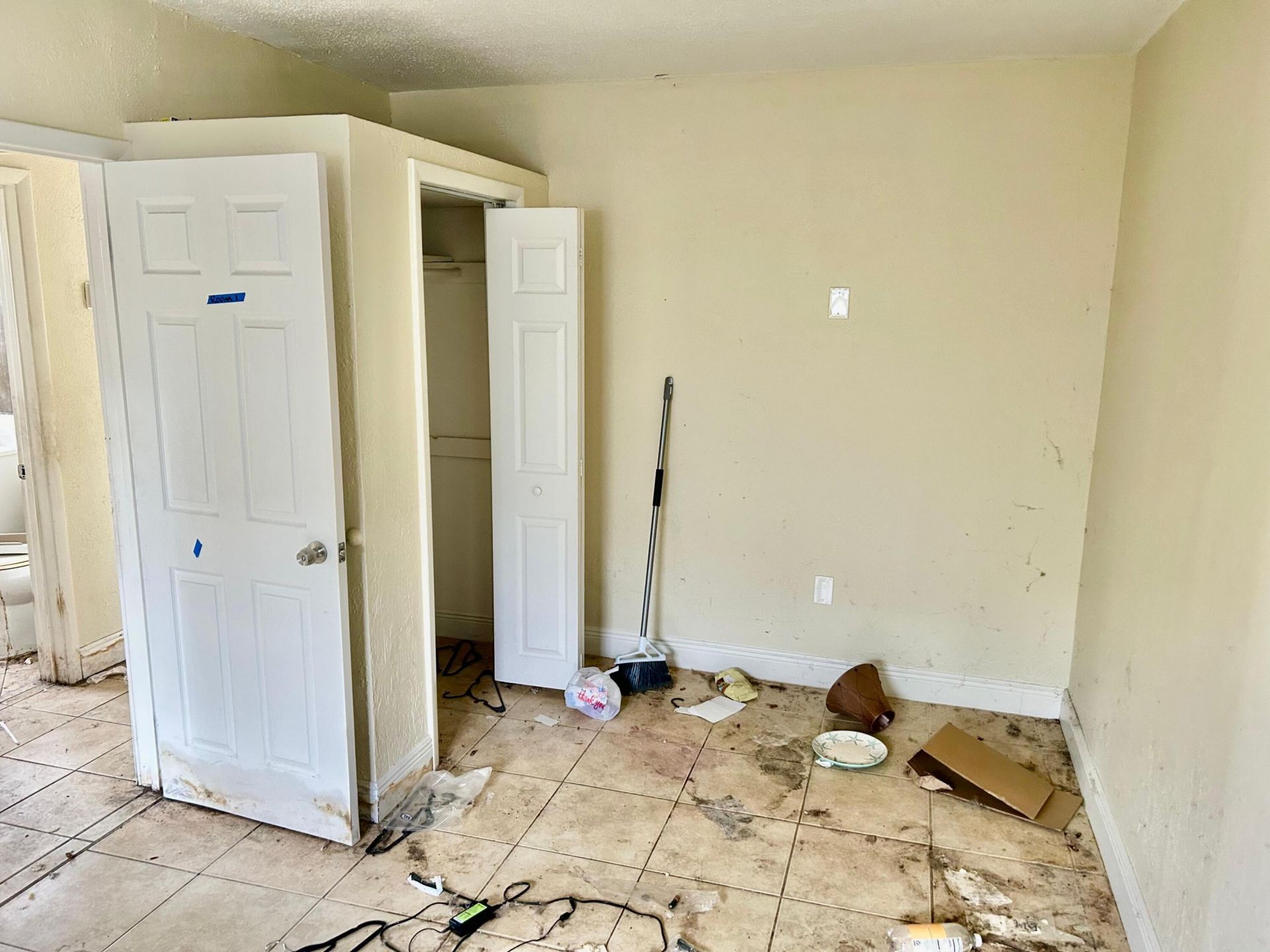 810 N 69th Avenue, Hollywood, FL 33024 Photo