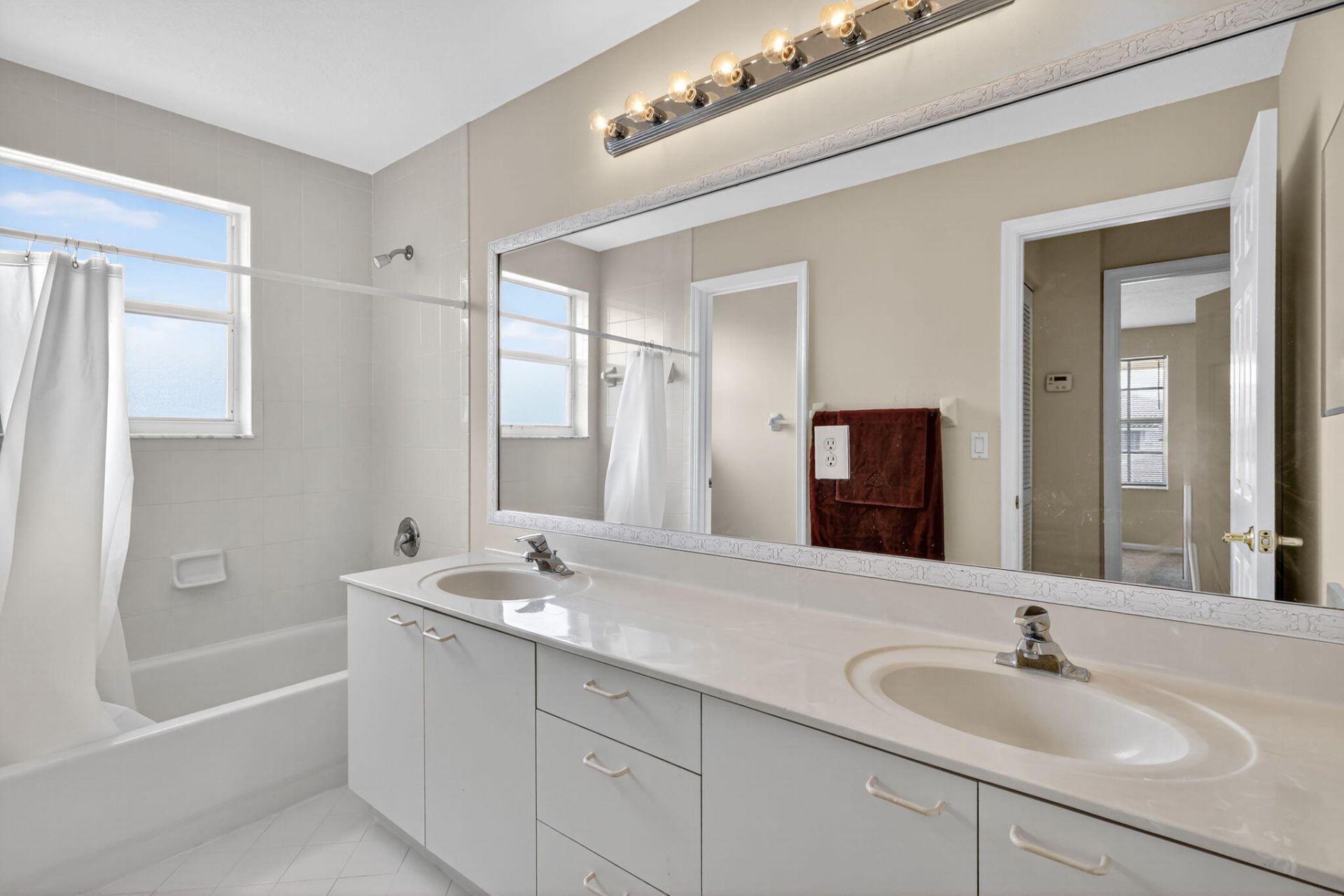 2173 Bellcrest Circle, Royal Palm Beach, FL 33411 Photo