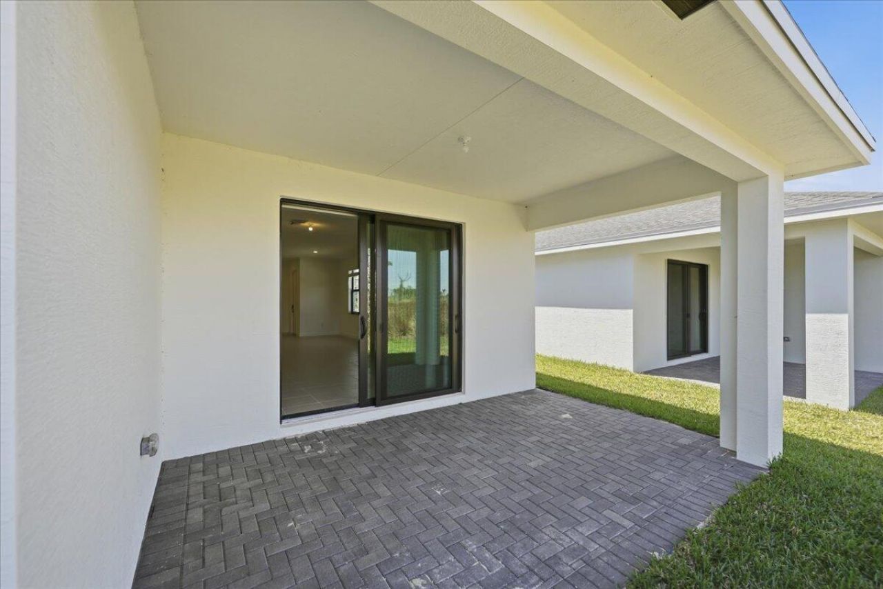 10755 NW Wilgrove Lane, Port Saint Lucie, FL 34987 Photo