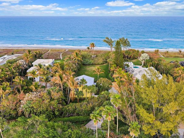 31 N Beach Road, Jupiter Island, FL 33455