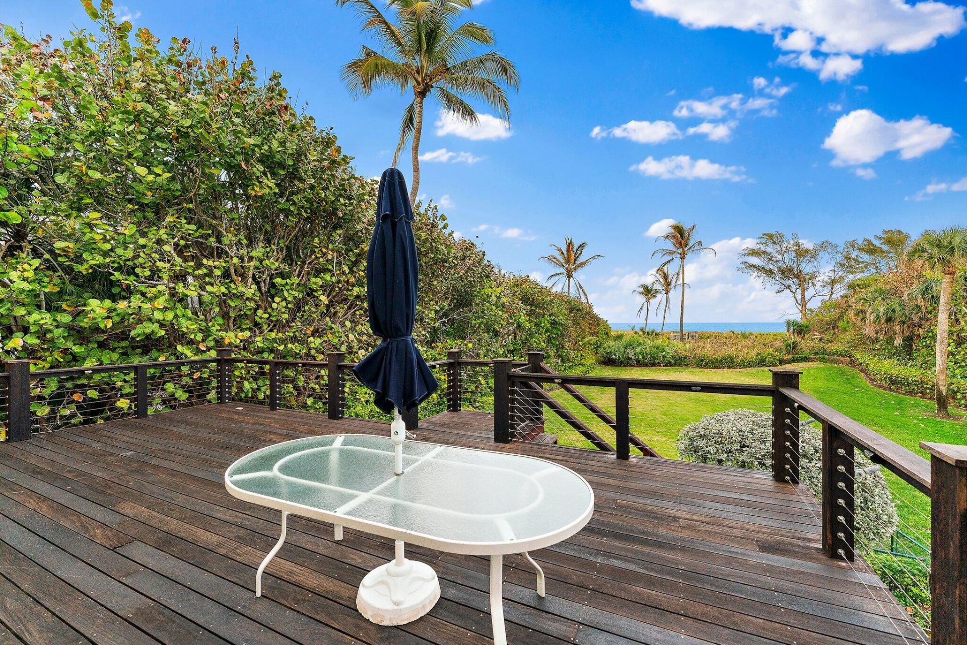 31 N Beach Road, Jupiter Island, FL 33455 Photo