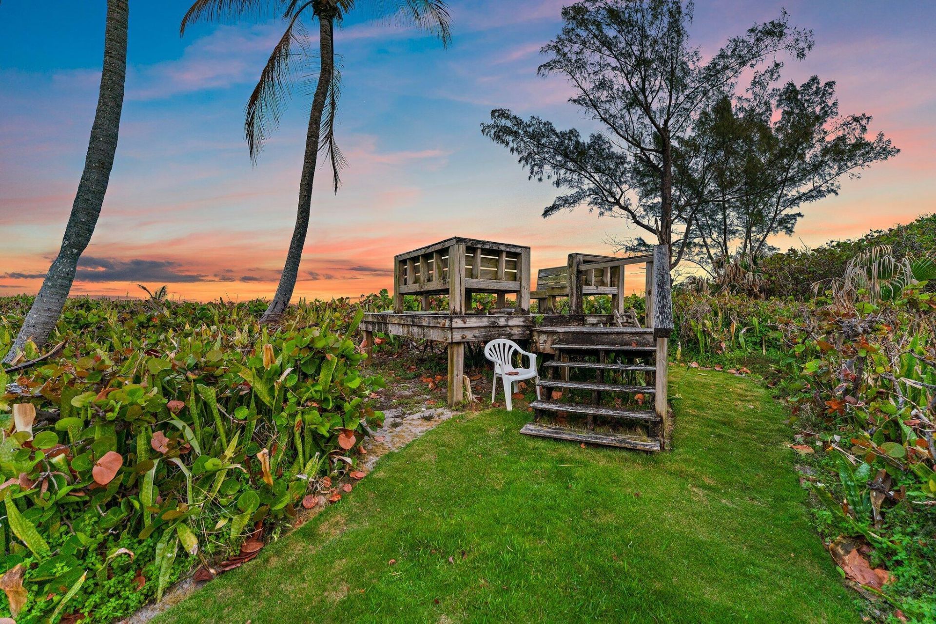 31 N Beach Road, Jupiter Island, FL 33455 Photo