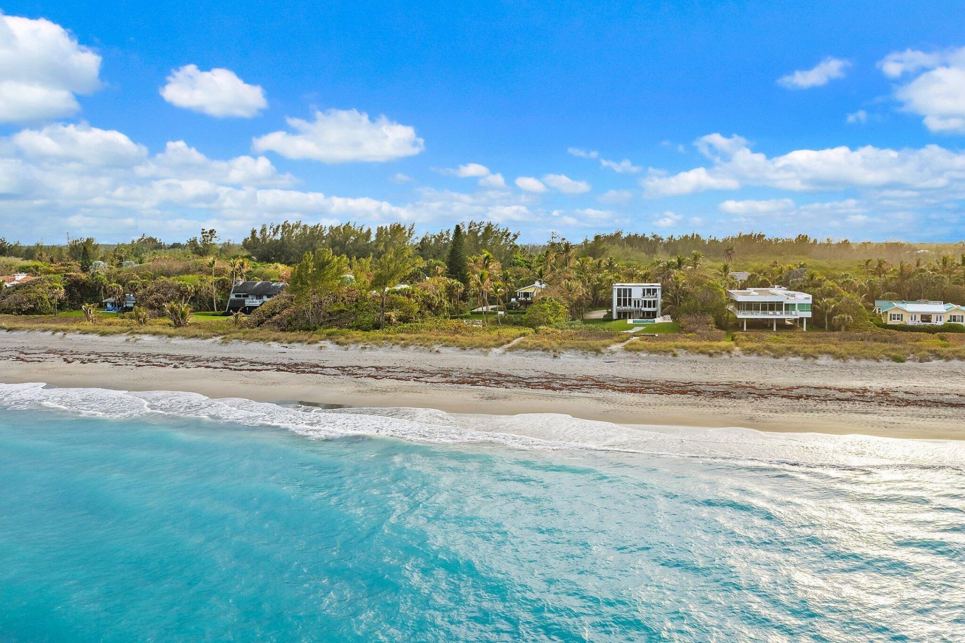 31 N Beach Road, Jupiter Island, FL 33455 Photo