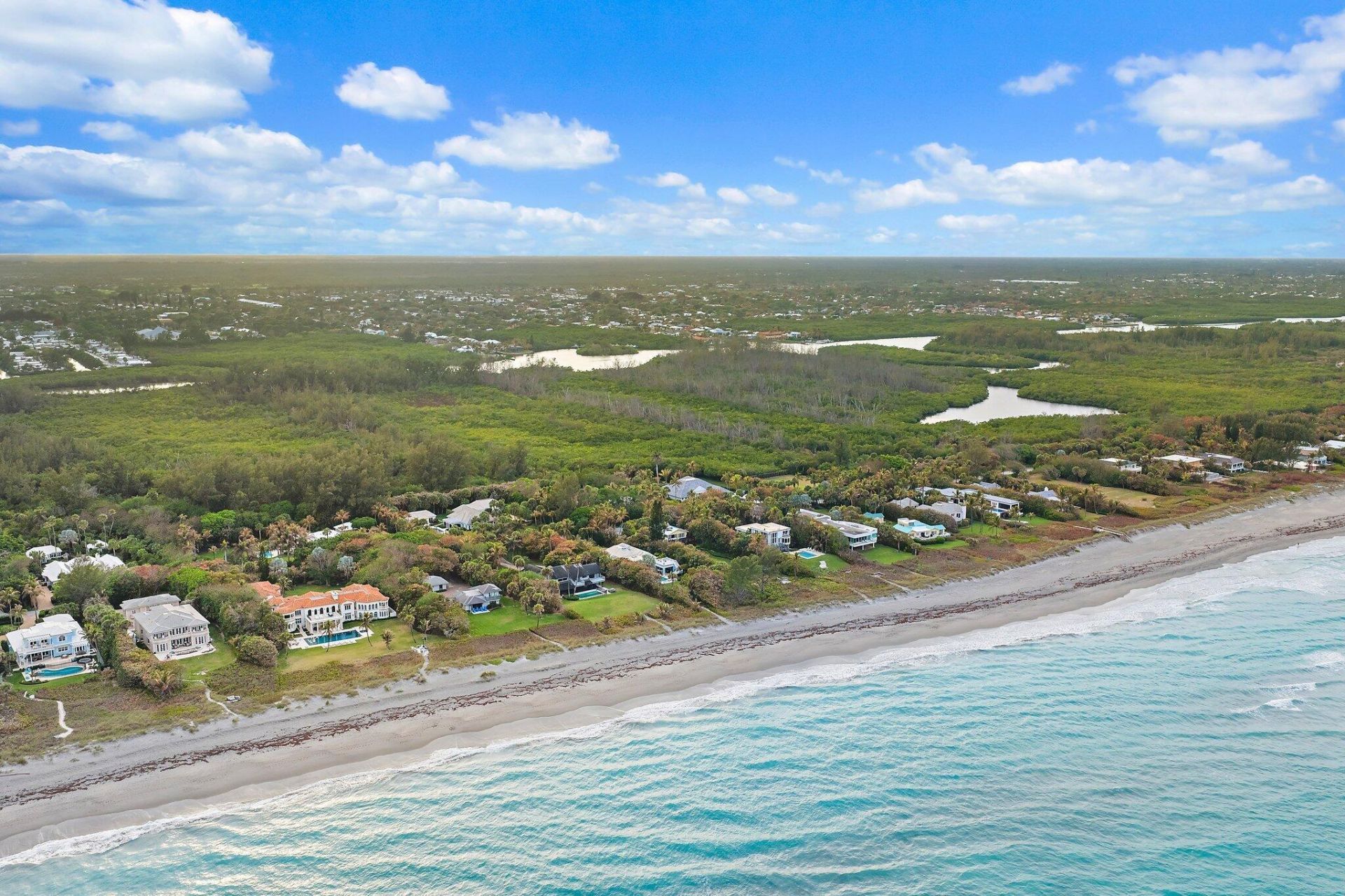 31 N Beach Road, Jupiter Island, FL 33455 Photo