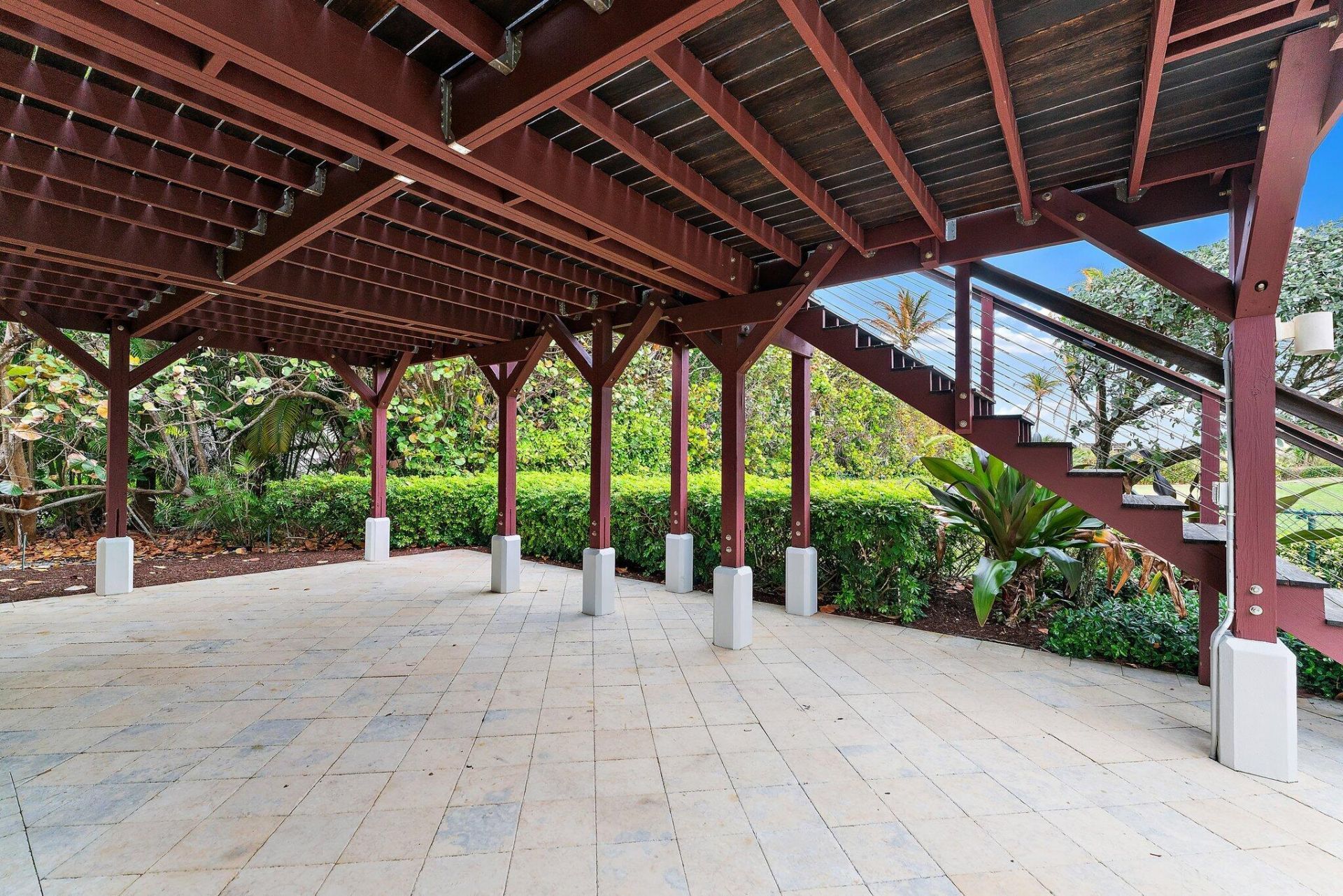 31 N Beach Road, Jupiter Island, FL 33455 Photo