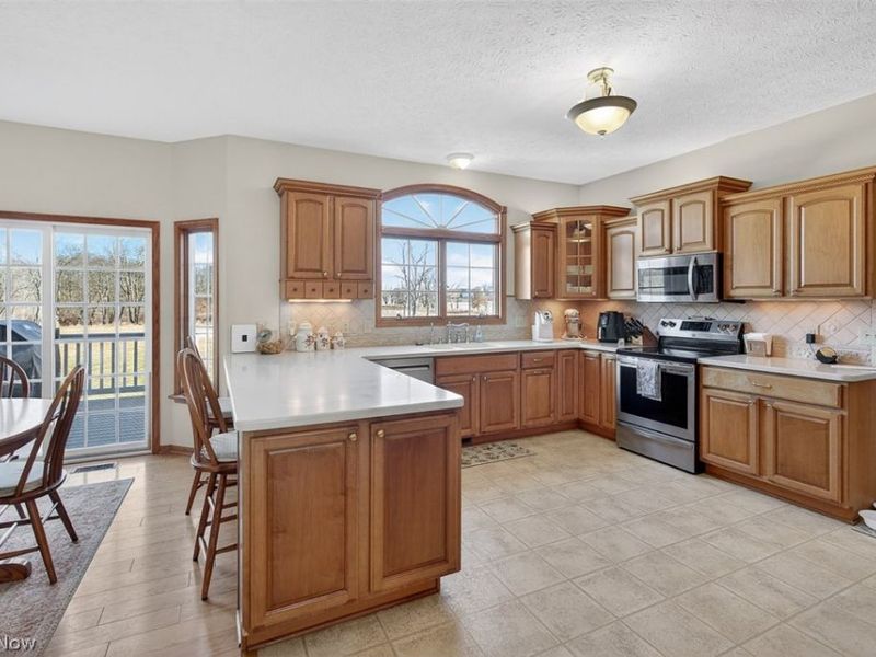 9265 Georgetown Street, Louisville, OH 44641 Photo 16