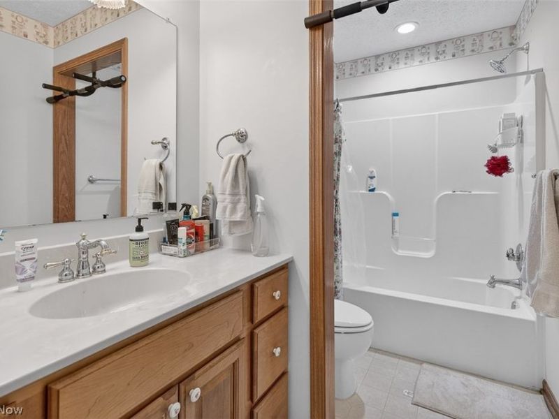 9265 Georgetown Street, Louisville, OH 44641 Photo 38