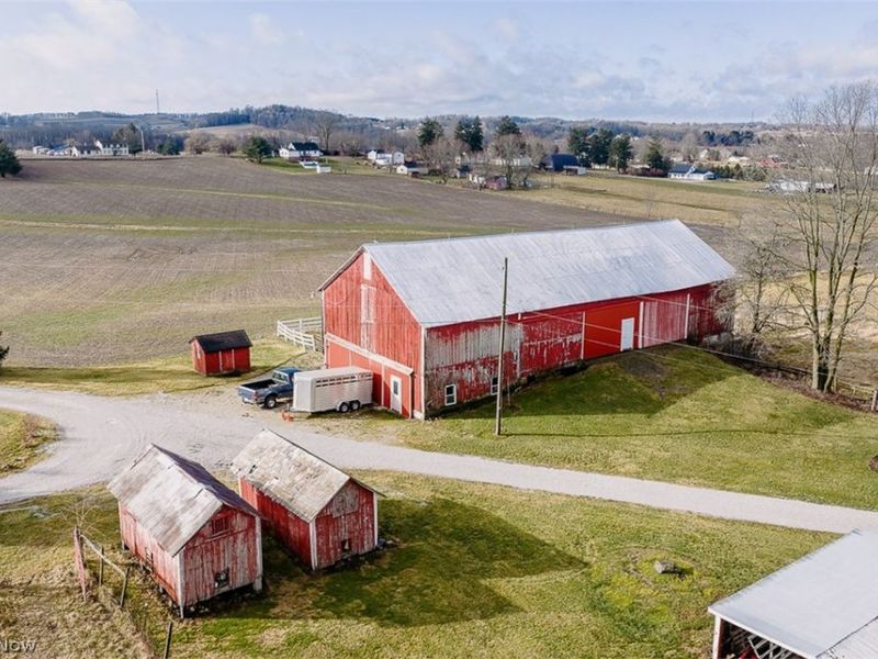 9265 Georgetown Street, Louisville, OH 44641 Photo 5