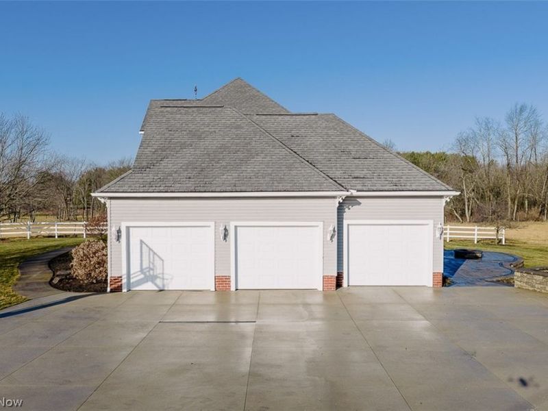 9265 Georgetown Street, Louisville, OH 44641 Photo 8