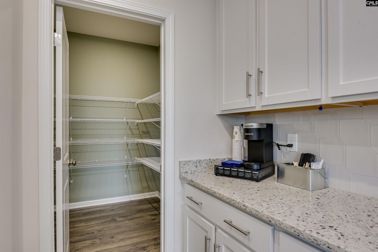 143 Bloomsbury Drive Photo 10