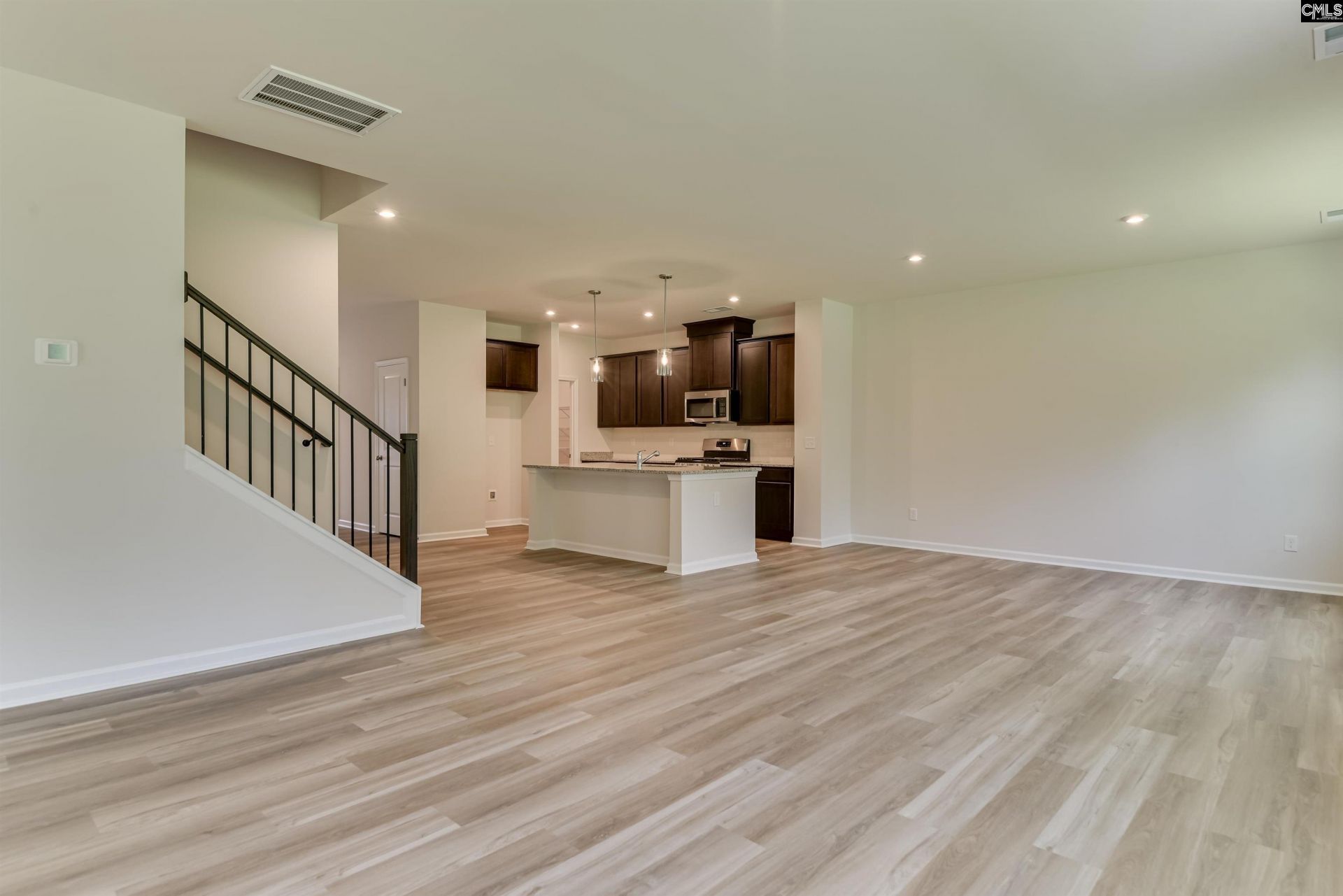 143 Bloomsbury Drive Photo 11