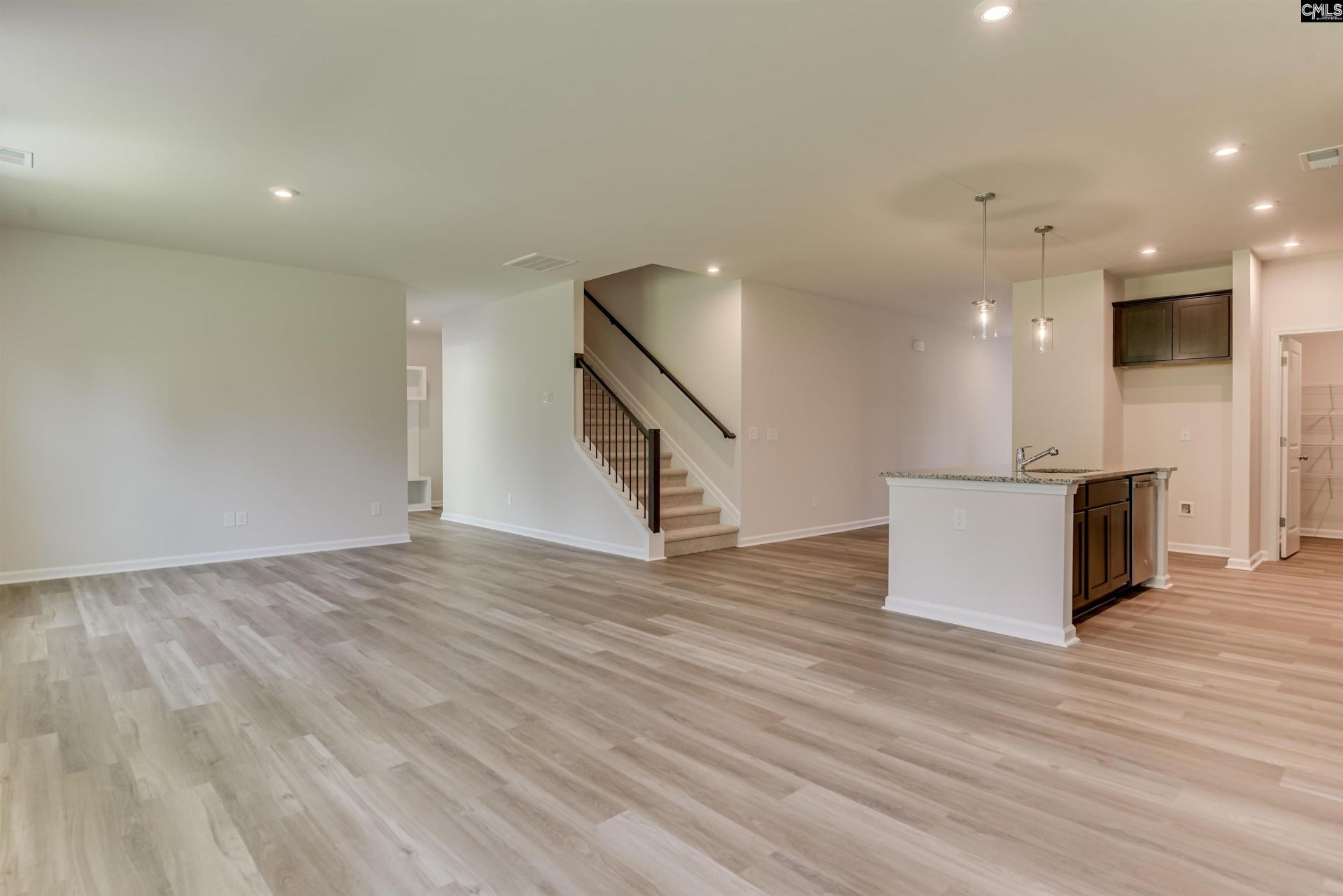 143 Bloomsbury Drive Photo 12