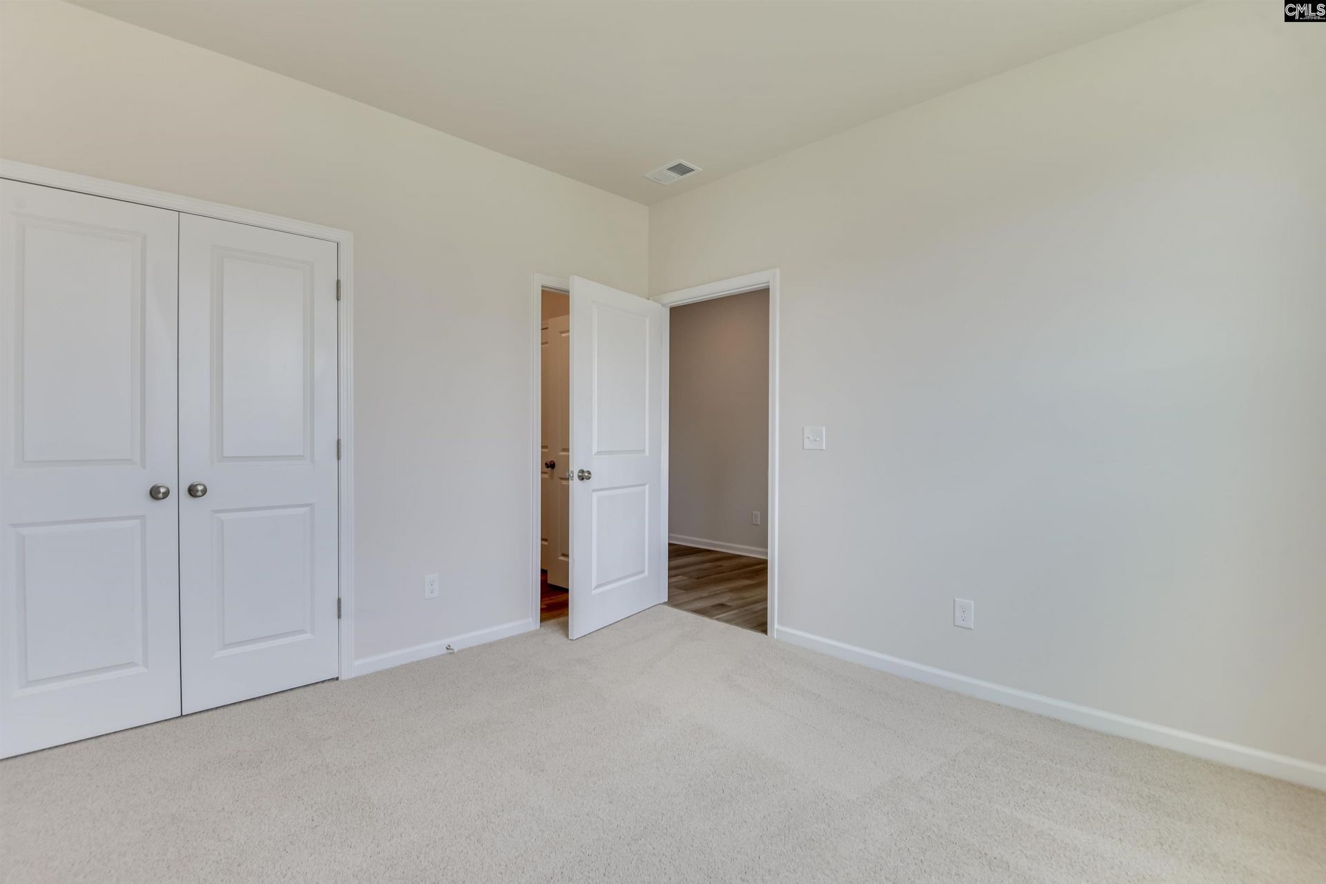 143 Bloomsbury Drive Photo 21
