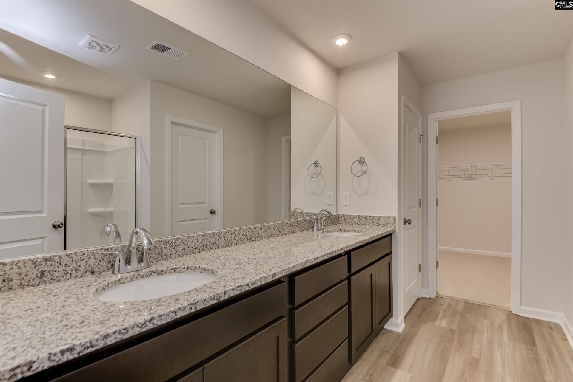 143 Bloomsbury Drive Photo 28