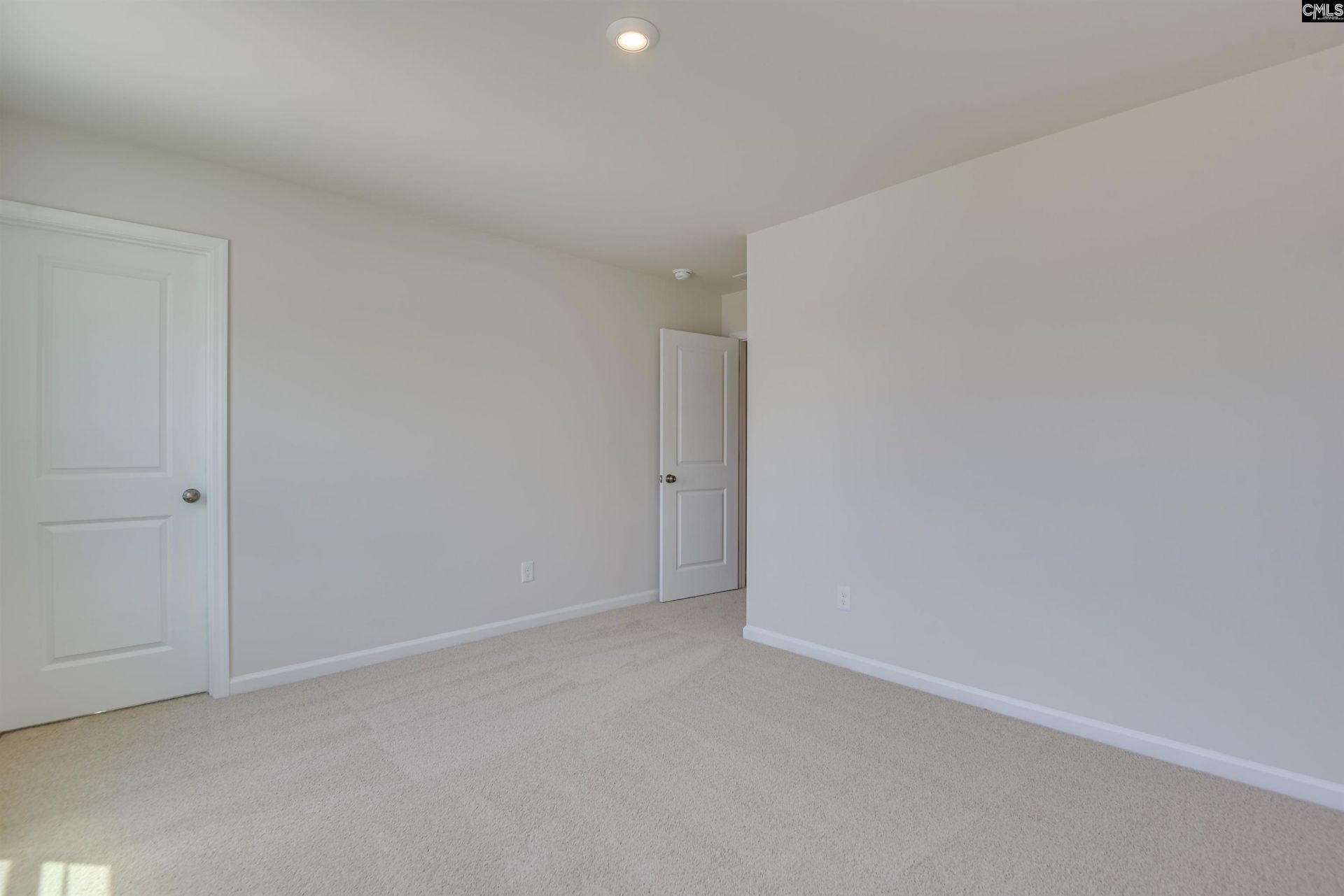143 Bloomsbury Drive Photo 34