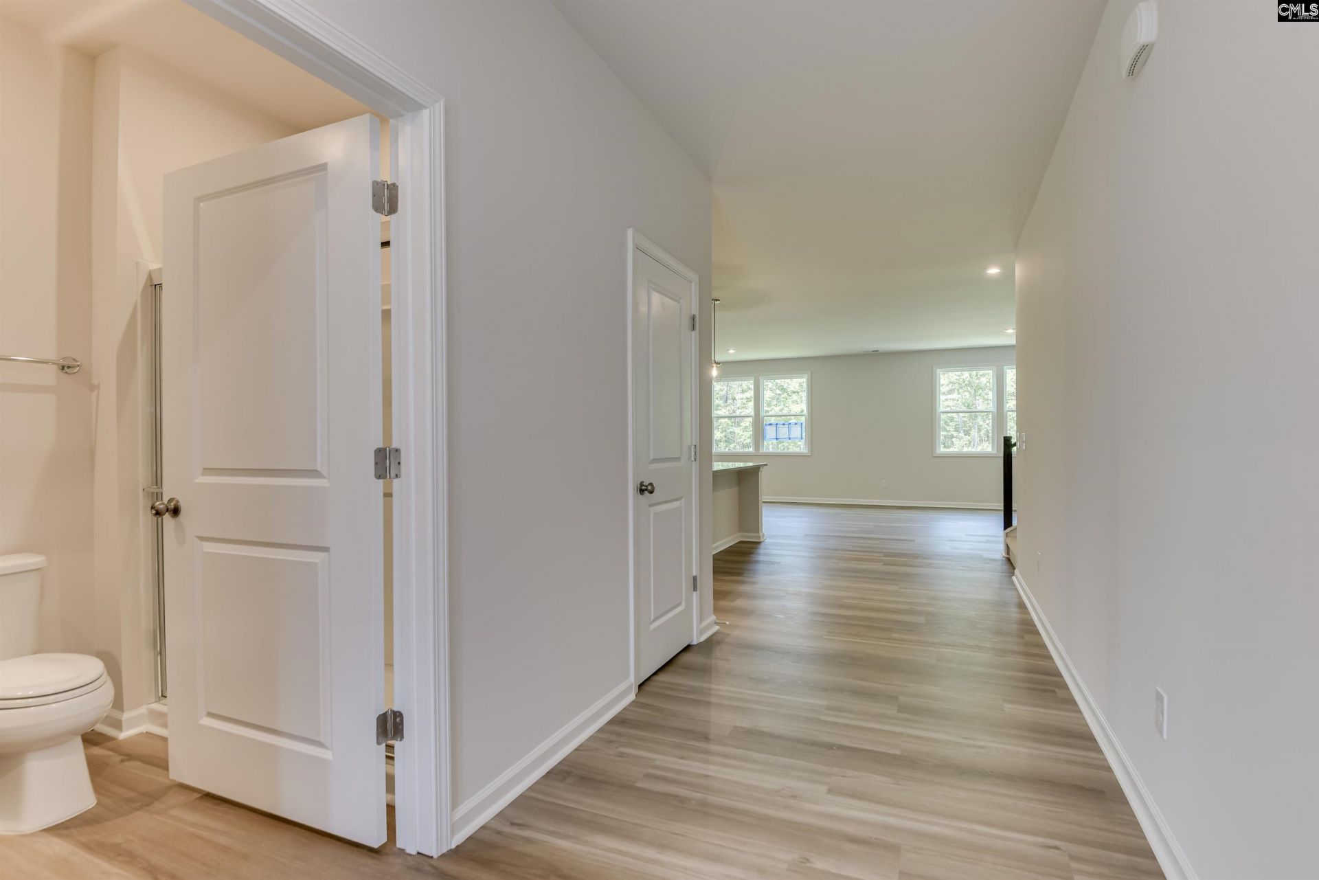 143 Bloomsbury Drive Photo 6