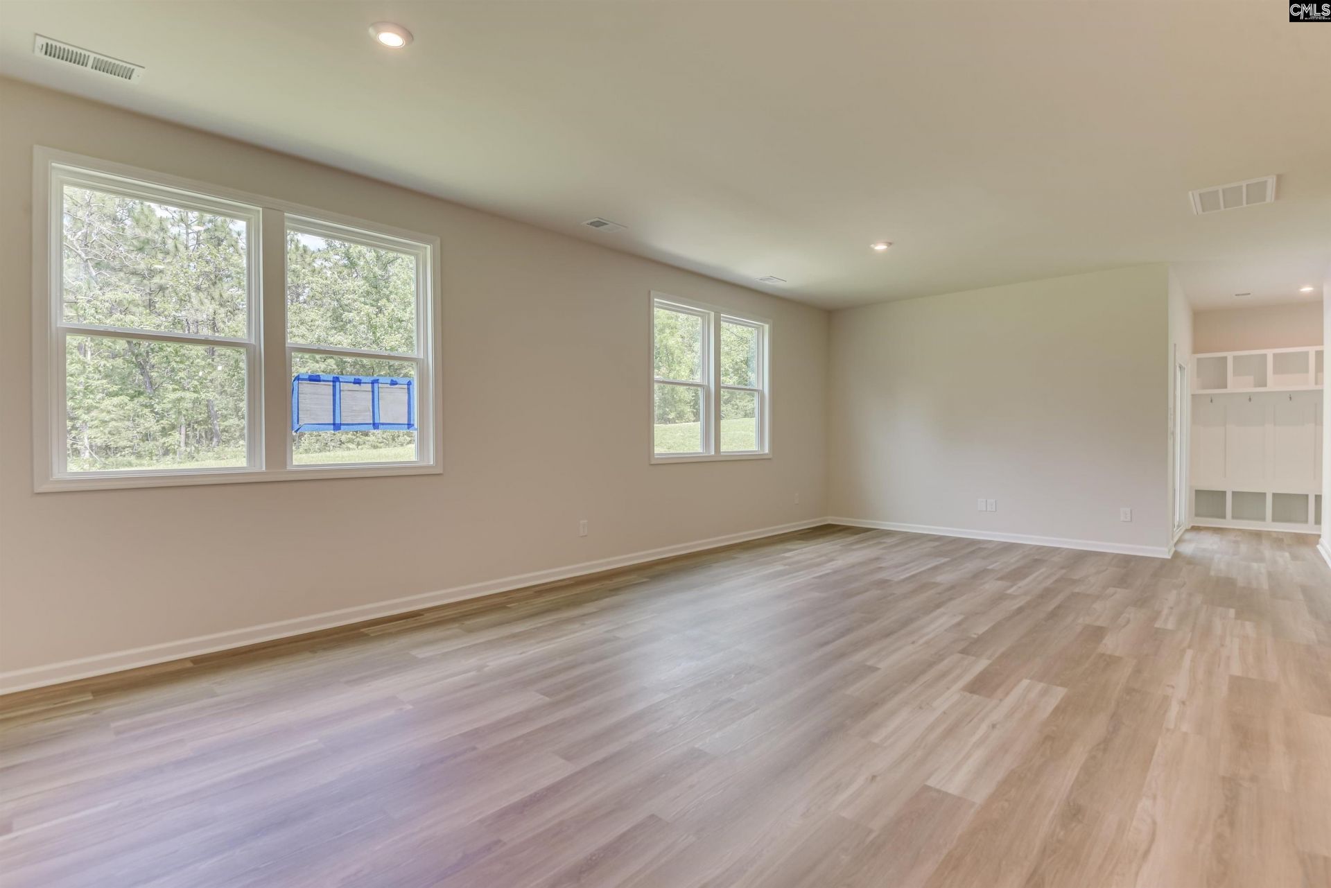 143 Bloomsbury Drive Photo 9