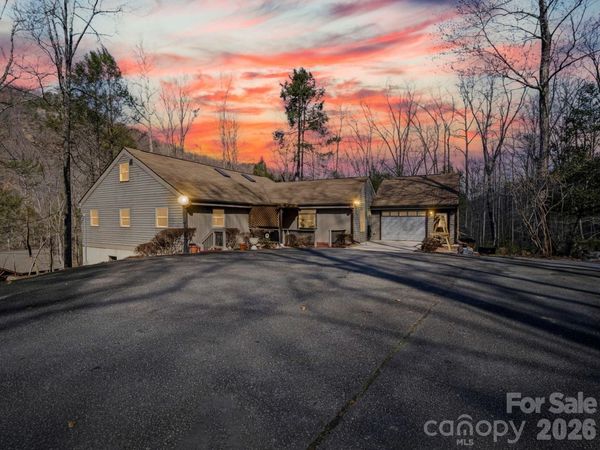 111 Buckeye Road , Lake Lure, NC 28746
