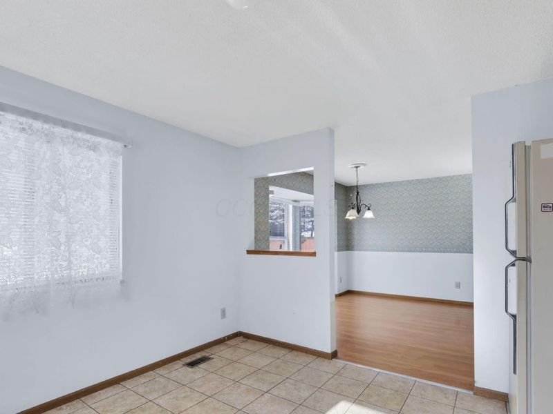 1593 Raspberry Run Drive, Columbus, OH 43204 Photo 10