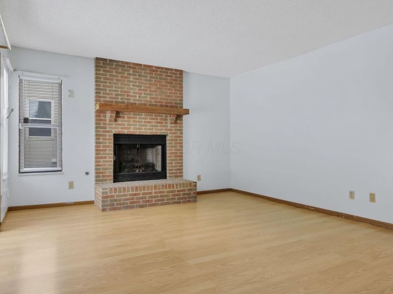 1593 Raspberry Run Drive, Columbus, OH 43204 Photo 14