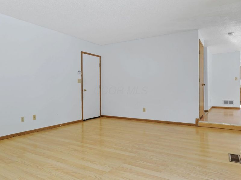 1593 Raspberry Run Drive, Columbus, OH 43204 Photo 15